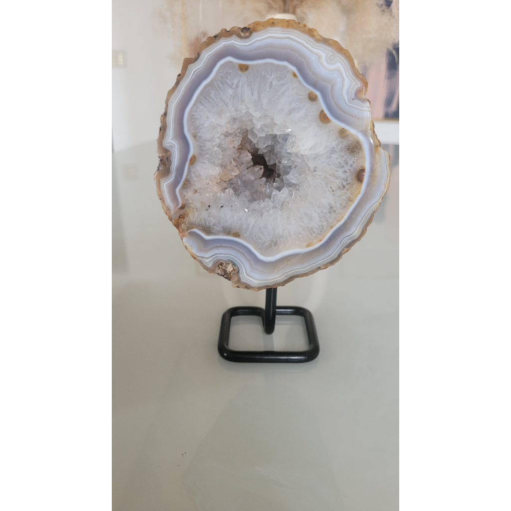 Geodo de Ágata Branco em base de metal Pedras Naturais Cristais